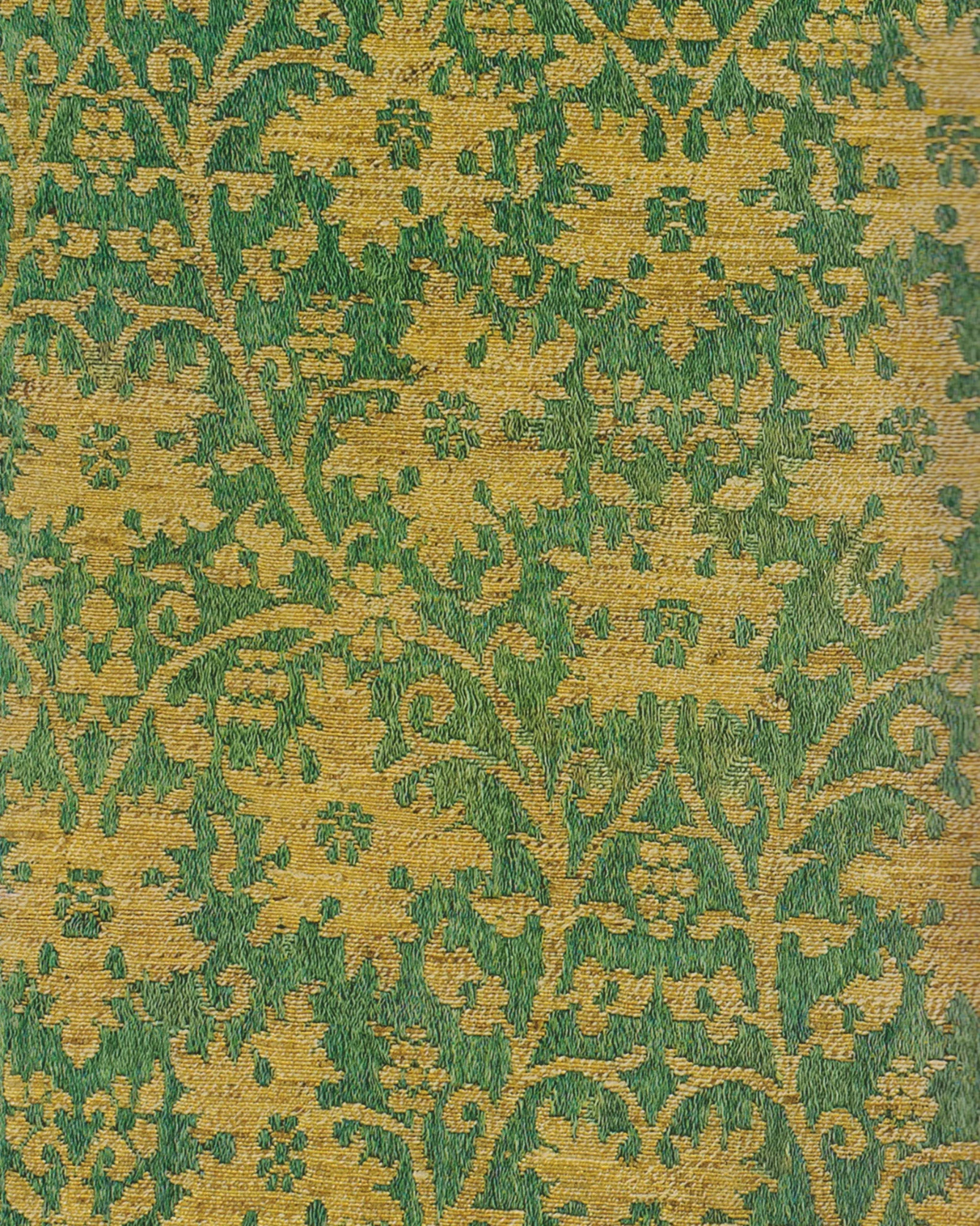 Frammento di tessuto a piccoli motivi con foglie di vite, lampasso, seta, Lucca, metà XIV secolo (Lione, Musée des Tissus, inv. n. 28.340)
Textile fragment with small motifs of vine leaves, lampas, silk, Lucca, mid-14th century (Lyon, Musée des Tissus, inv. no. 28.340)